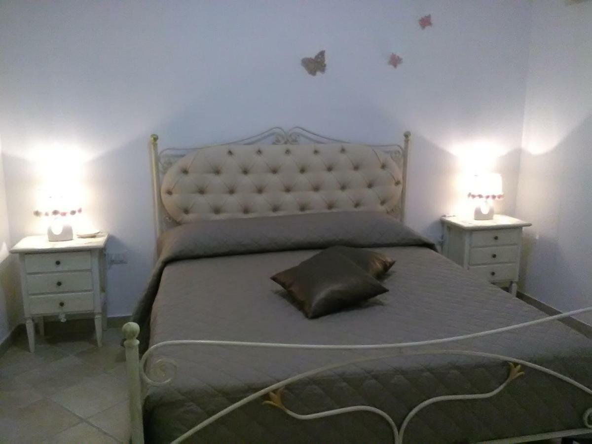 Elisea House Apartment ออเรีย ภายนอก รูปภาพ